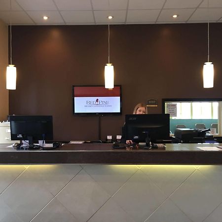 Red Pine Inn & Conference Centre Alliston Εξωτερικό φωτογραφία