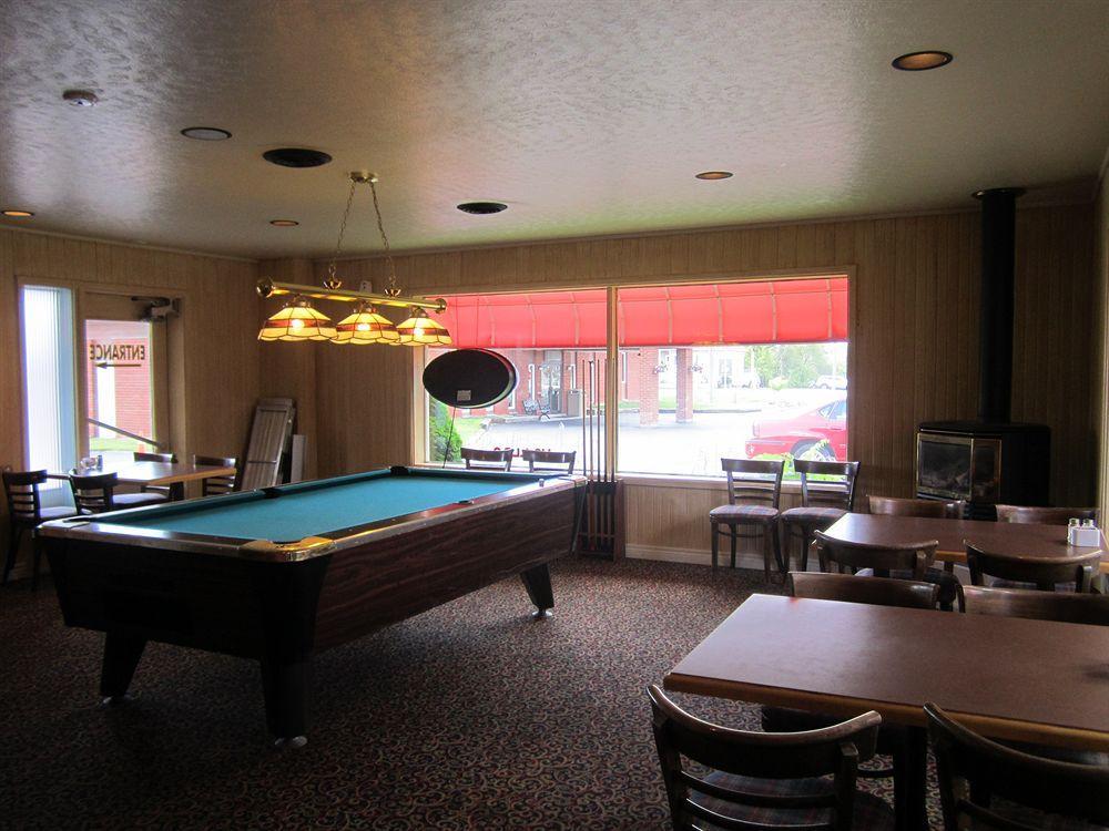 Red Pine Inn & Conference Centre Alliston Εξωτερικό φωτογραφία
